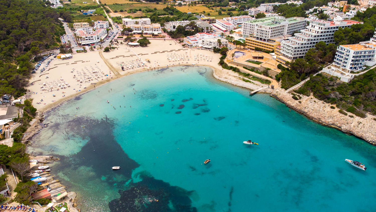 Plage cala llonga que faire à Ibiza Espagne