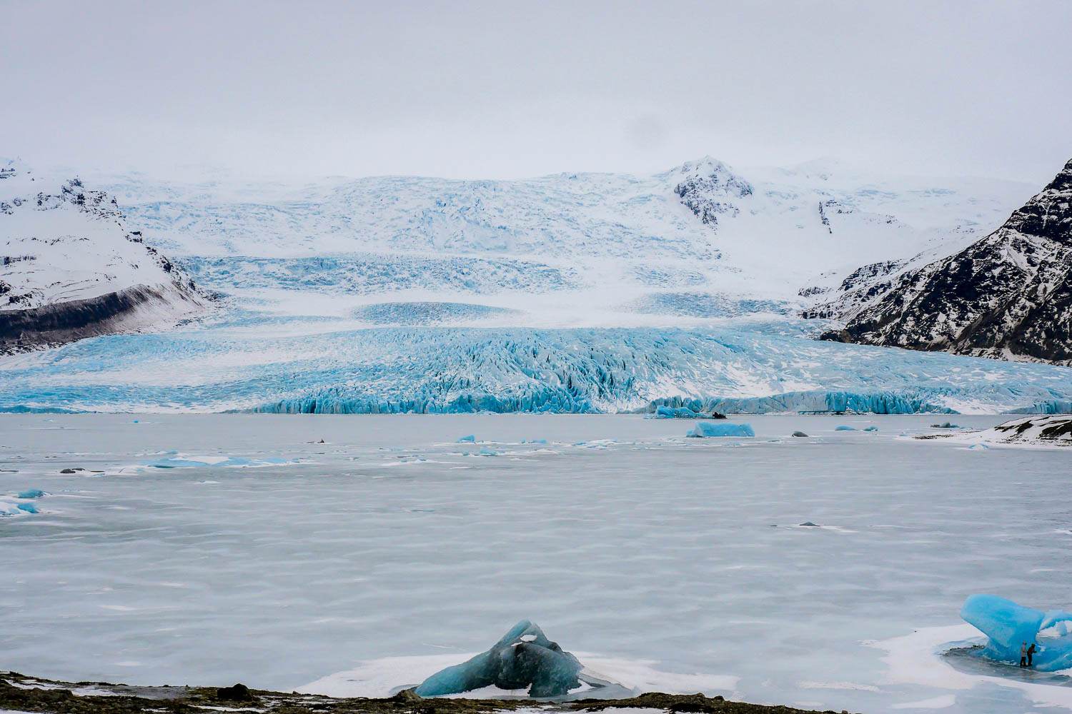 Lagune Fjallsárlón iceberg glacier road trip Islande hiver